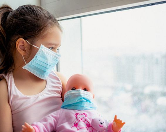 В Олешках в больнице подозревают вспышку COVID-19 – детское отделение уже закрыли