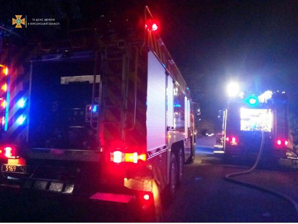 Ночной пожар в частном доме на Херсонщине начался с чердака