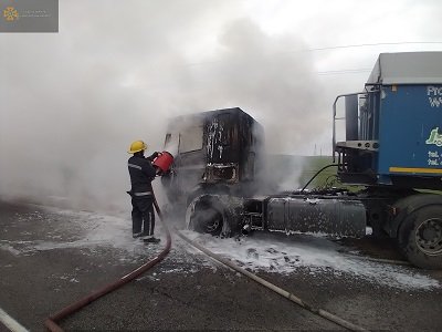 У Любимівській громаді рятувальники загасили палаючий DAF