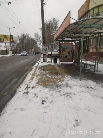 Як працюють комунальники Херсона в снігопад