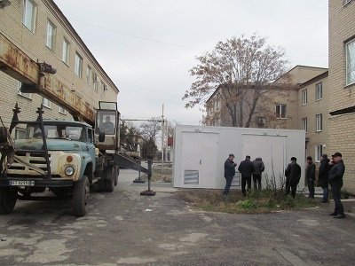 У Генічеській лікарні встановили дві нові кисневі станції