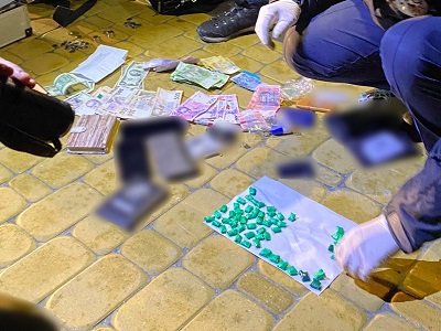 На Херсонщині прикордонники допомогли виявити продавця особливо небезпечних наркотиків