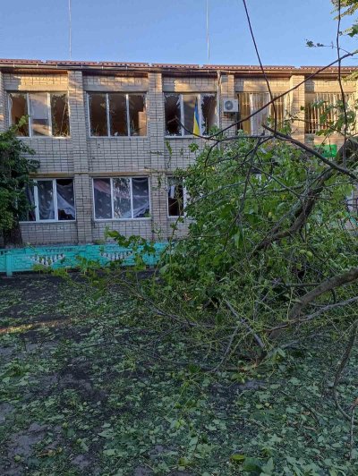 Внаслідок обстрілу Зеленодольської громади пошкоджено адмінбудівлі