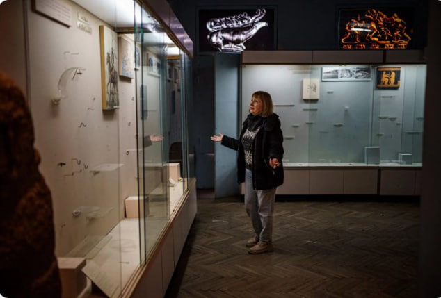 Викрадені росіянами херсонські музейні артефакти можуть бути в Угорщині – ООН