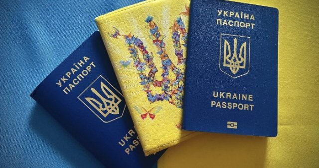 Росіяни забирають українські паспорти у мешканців Олешок, Нової Каховки та Голої Пристані