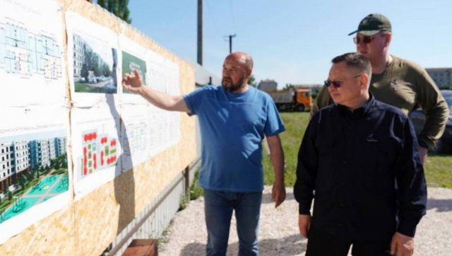 Черговому міністру з росії показували «потьомкінські села» у Генічеську