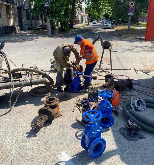 В Херсоні відремонтували ділянку водопроводу на Житлоселищі