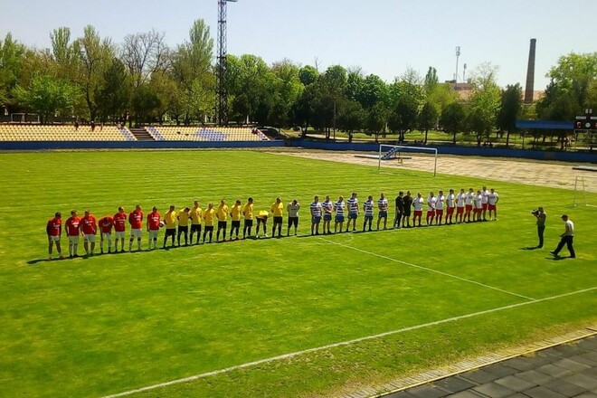 Футбольний стадіон у Новій Каховці повністю затопило