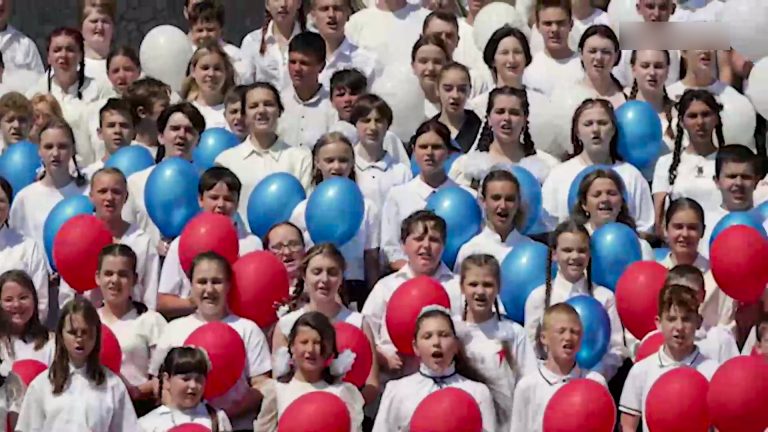 На день Росії окупанти на Херсонщині використали дітей для пропагандистського шоу