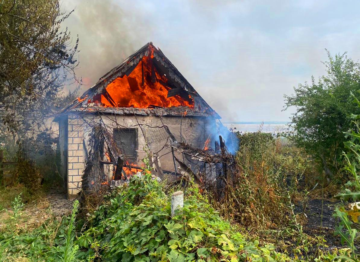 Армія рф завдала масованого удару по Херсонщині: поліція документує наслідки