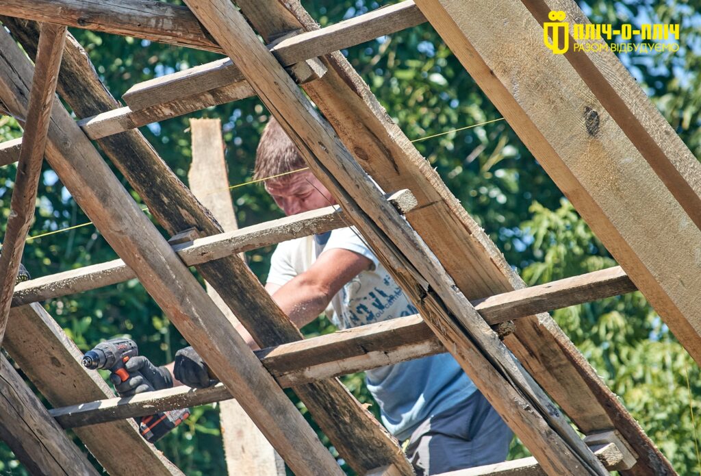 У селі на Херсонщині, яким опікуються Черкаси, вже відновили кілька десятків будинків