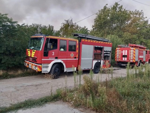 Окупанти обстріляли пожежників, які намагалися загасити пожежу у приватному будинку