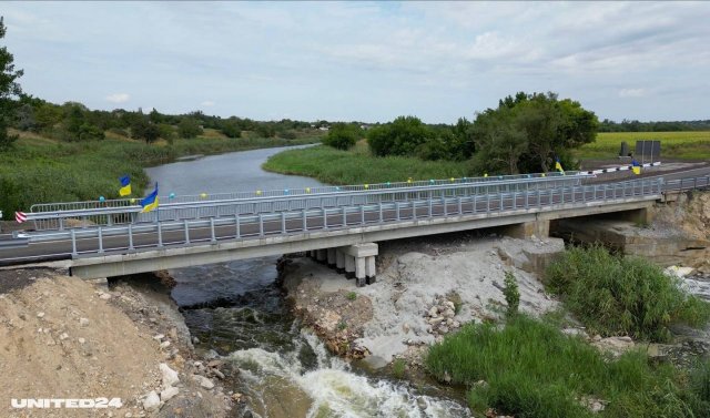 На Херсонщині відновили ще два мости, які зруйнували російські війська