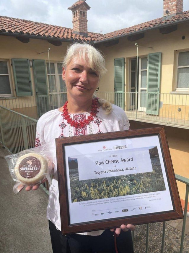 Жителька Херсонщини здобула відзнаку на фестивалі сирів у Італії
