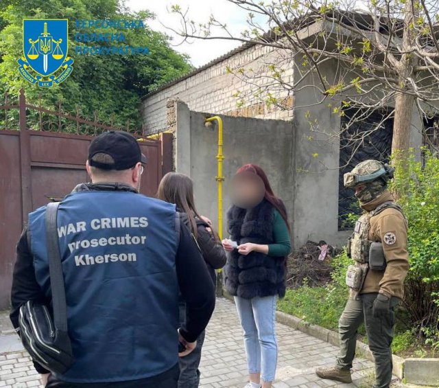 На лаві підсудних опинилася медсестра з Херсона, яка передавала представнику фсб рф інформацію про Сили оборони