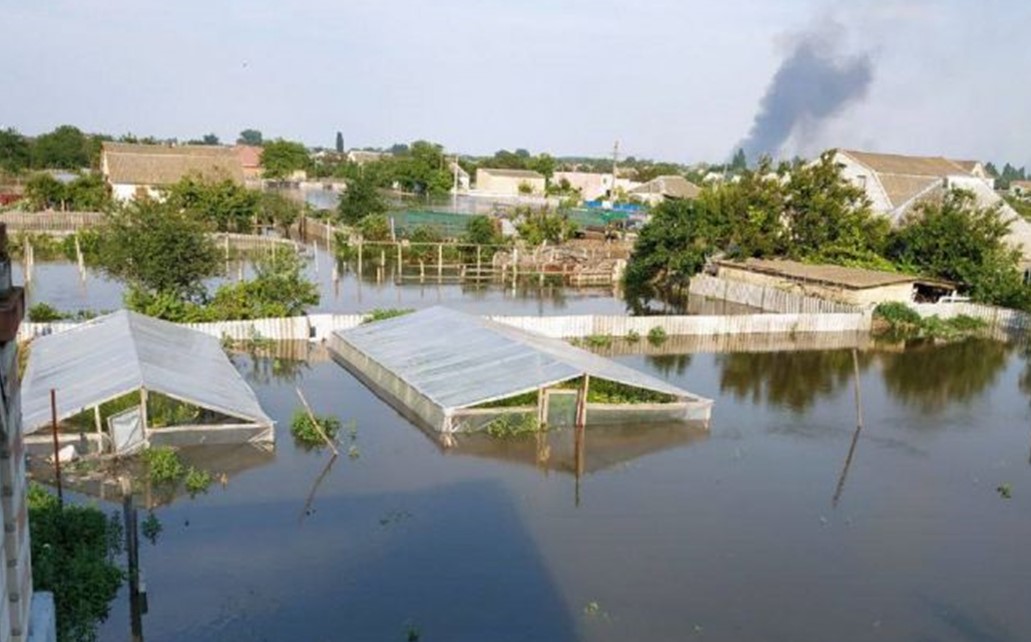 Чимало будинків в Олешках затопило під самий дах