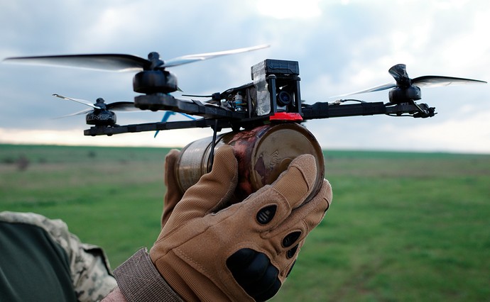 Росіяни планують виробляти на лівобережжі Херсонщини FPV-дрони