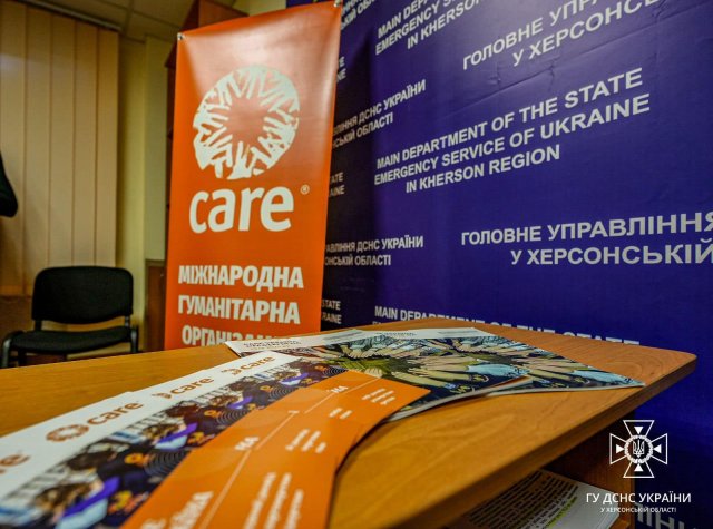 Головне Управління ДСНС y Херсонській області отримає від CARE Ukraine 5 укомплектованих наметів роботи у польових умовах