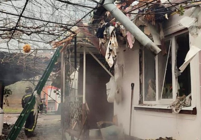 Рятувальники Херсонщини долали наслідки обстрілів та негоди