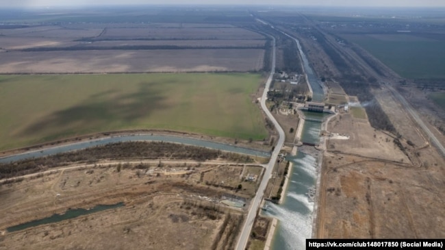 Дніпровська вода у Північно-Кримському каналі до руйнування греблі Каховської ГЕС, 26 квітня 2023 року