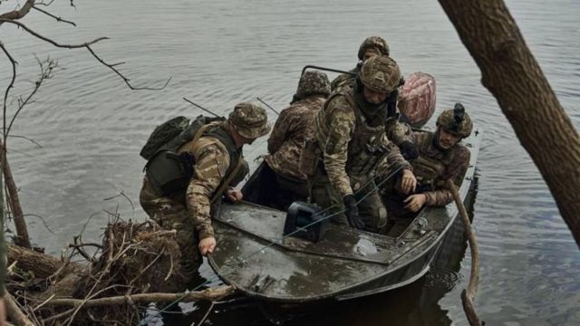 Морпіхи під обстрілами перепливали на лівий берег Херсонщини