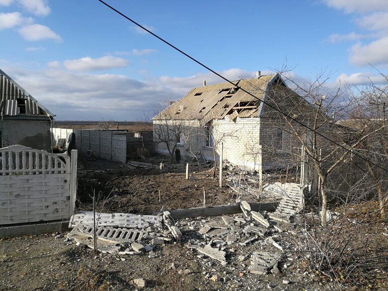 Ворог обстріляв Білозерську громаду Херсонщини, пошкоджено будинки 03