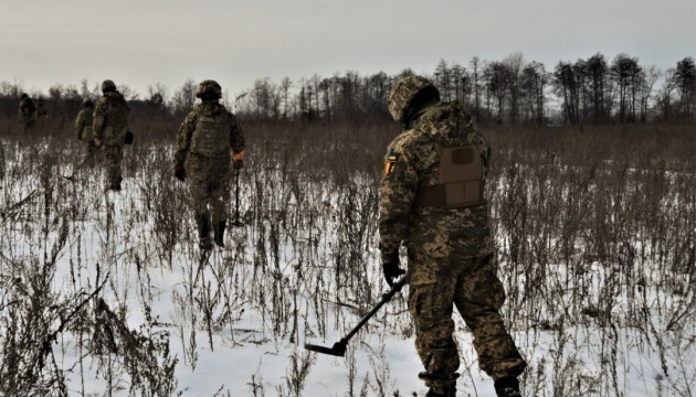 На деокуповану Херсонщину прибудуть ще 80 саперів - ОВА