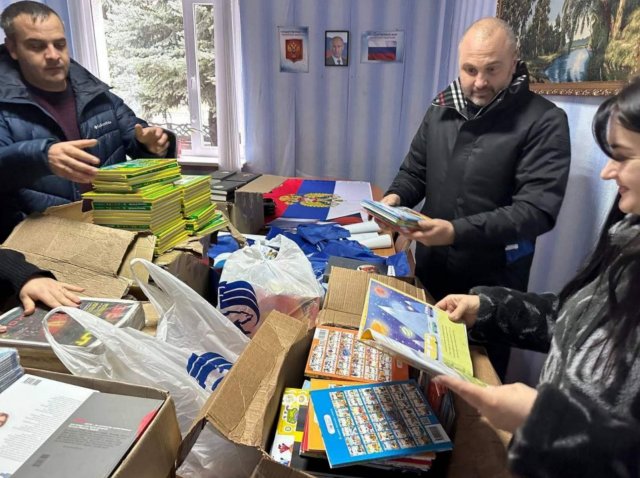 На лівобережжі колаборанти не можуть порозумітись з книжками