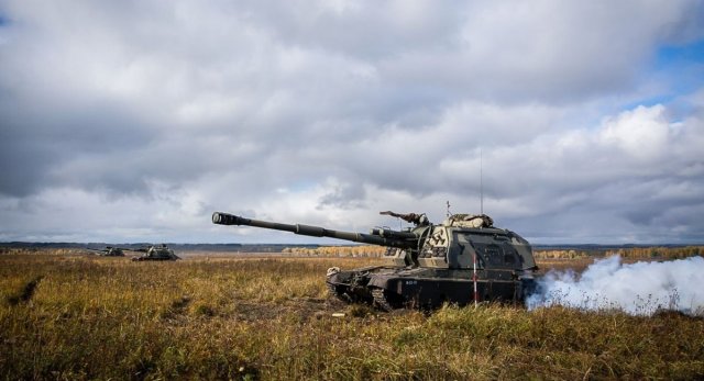 Окупанти вдарили по будинку в Антонівці на Херсонщині: Постраждало подружжя