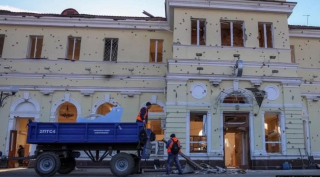 Пропагандисти брешуть, що удар у Херсоні було нанесено по військовому ешелону