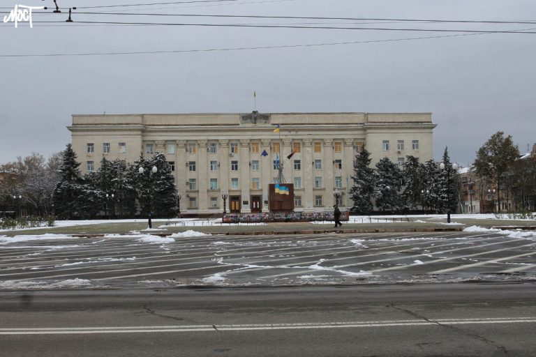 Найбільш важливим меморіалом міста херсонці вважають пам’ятник Небесній сотні – опитування