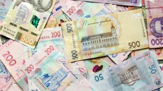 Зарплати українців зросли: у Мінекономіки назвали найбільш затребуваних фахівців