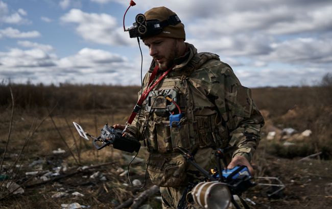 Захисники FPV-дронами підбили російські танки у Херсонській області