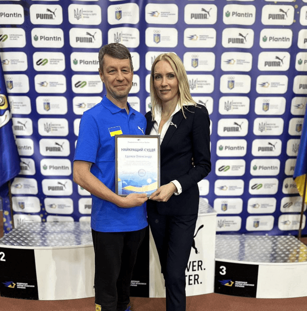 Викладач ХДУ на чемпіонаті України з легкої атлетики отримав відзнаку