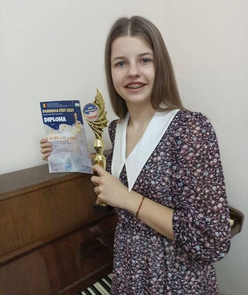 Школярка з Генічеська стала призеркою міжнародного конкурсу мистецтв