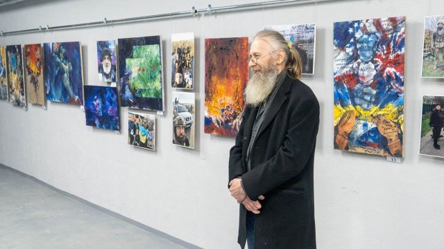 Херсонський художник Ігор Баликов презентував свою персональну виставку «Світ навколо нас у наш небезпечний час»