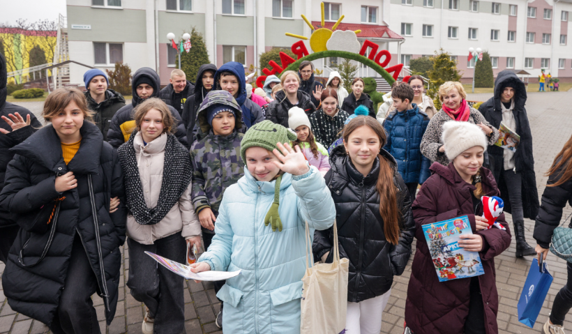 Росіяни відправили на відпочинок до Білорусі дітей херсонських колаборантів