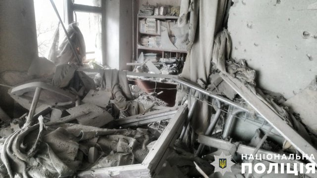 На Херсонщині внаслідок російських атак одна людина загинула та три отримали поранення, серед них двоє поліцейських