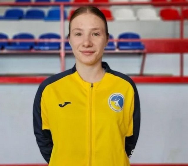 Вихованка Херсонського фахового спортивного коледжу Надія Пойманова увійшла до команди Національної Збірної України з гандболу