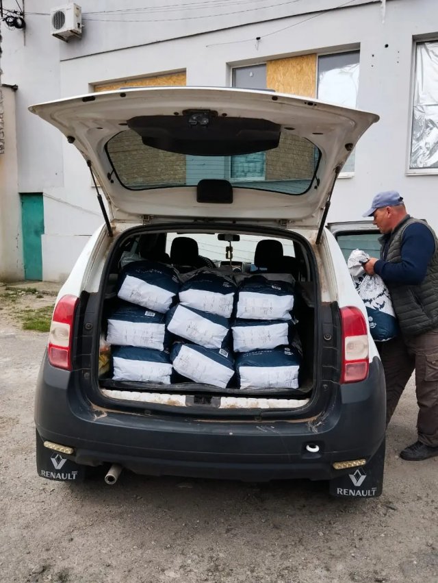 У Білозерській громаді на Херсонщині 10 фермерських господарств отримали посівний матеріал від благодійників