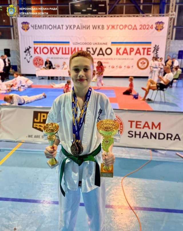 Юний херсонець здобув дві медалі на чемпіонаті країни з карате