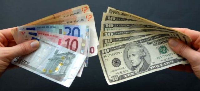 Нацбанк заявив, що Україна відмовиться від долара: коли відбудеться перехід на євро