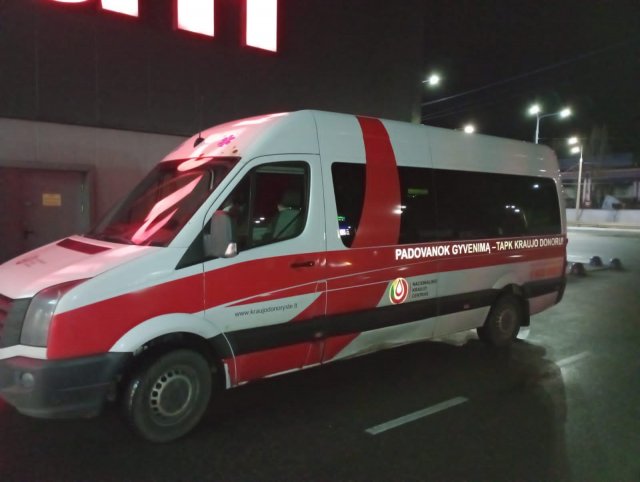Тягинська громада отримала мікроавтобус від литовських благодійників