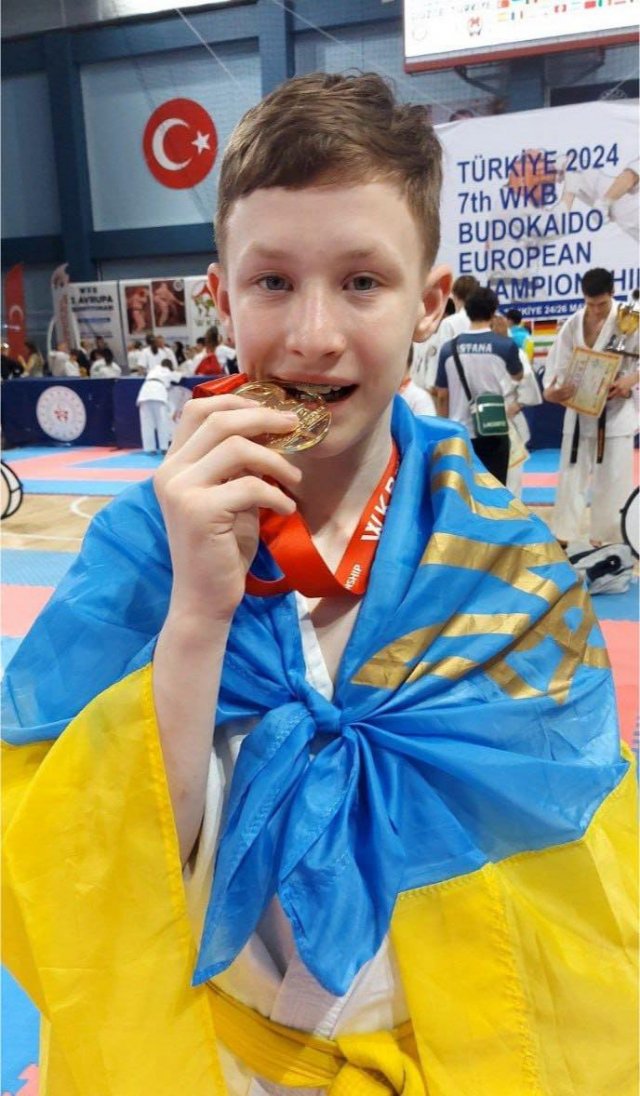 Юний херсонський спортсмен переміг на Чемпіонаті Європи з кіокушин карате у Туреччині