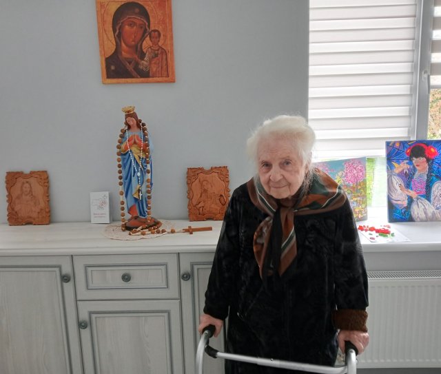 “Починаю забувати, що таке здригатися від обстрілів”, – історія 83-річної херсонки, яка знайшла прихисток у Франківську