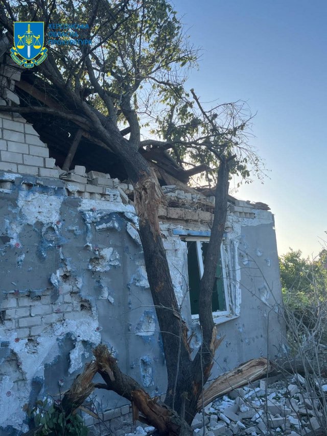 Розпочато провадження за фактами ворожих обстрілів Херсонського району,  внаслідок яких постраждали цивільні