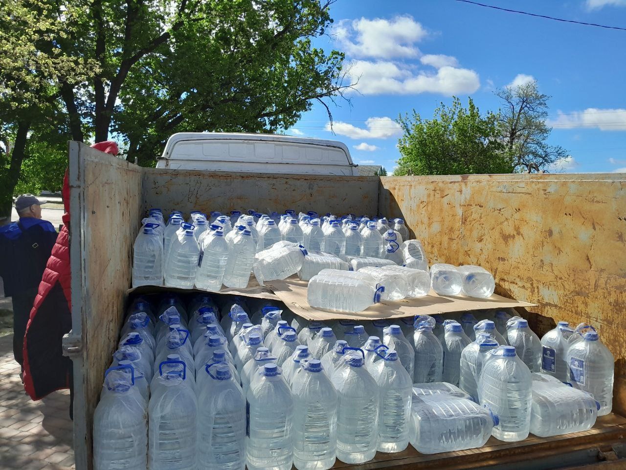 Замість води – білочки. З вини росіян більше місяця в окупованій Любимівській громаді на Херсонщині відсутнє водопостачання