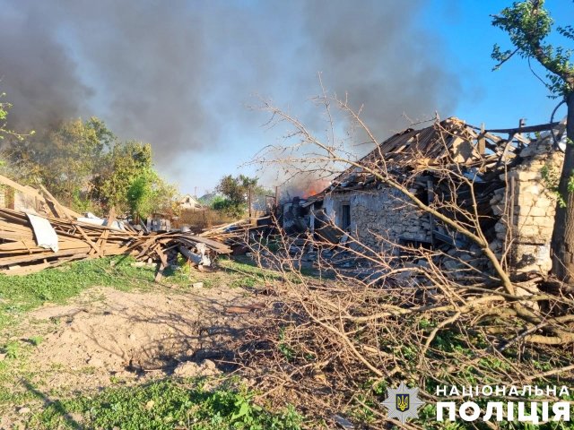 Загиблий та двоє поранених внаслідок ранкового обстрілу Херсонщини  – розпочато провадження