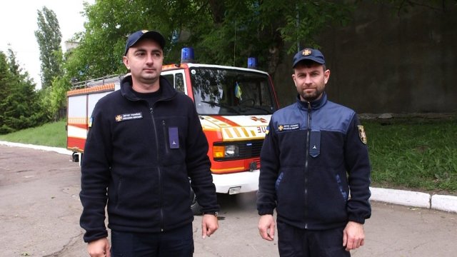 "В їх очах було стільки страху". Рятувальники з Одеси про другий день після підриву військами РФ Каховської ГЕС