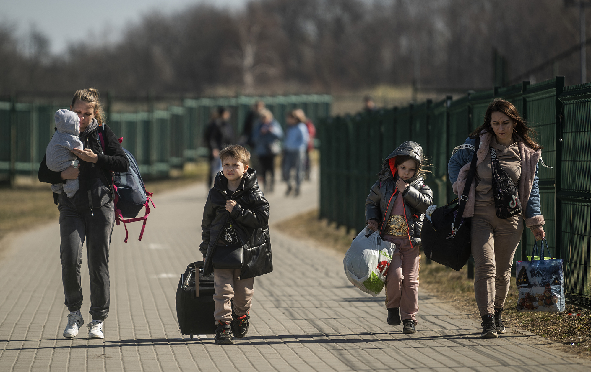 Нова допомога. Біженцям у Польщі даватимуть гроші на окреме житло